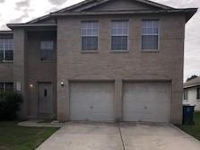 3900 Reeders Dr