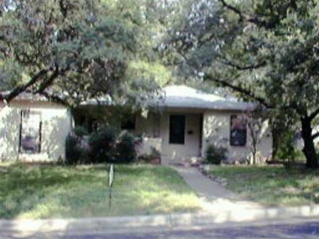 3901 IDLEWILD RD