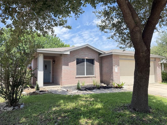 3902 Louise Lee Dr