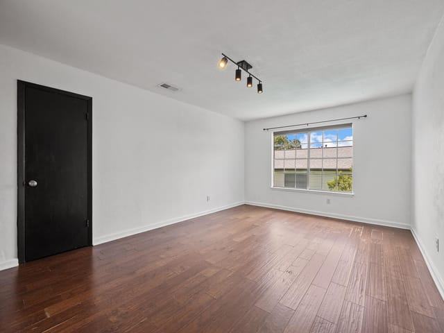 3902 Peterson Ave Unit #203