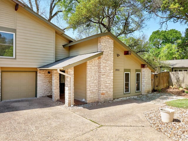 3903 Knollwood Dr Unit #2