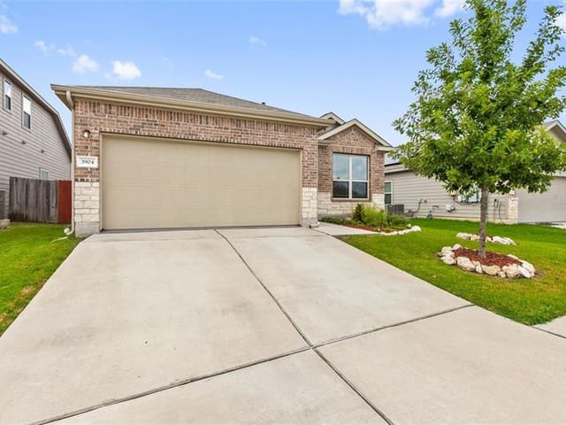 3904 Breckenridge Dr