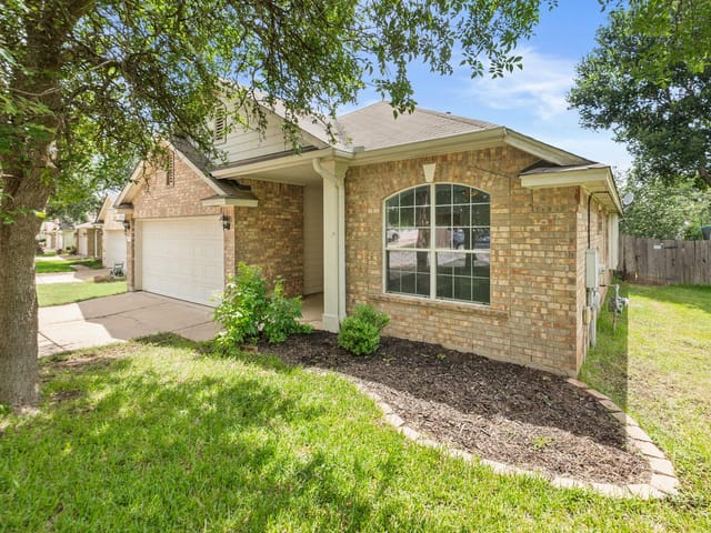 3904 TAPADO CANYON TRL
