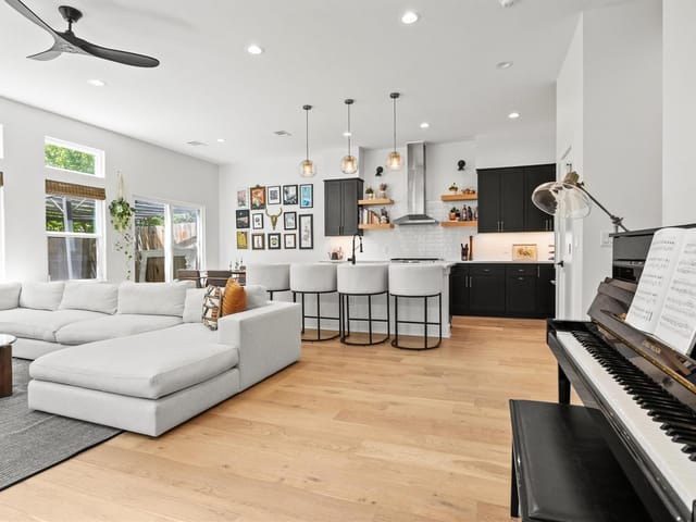 3905 Clawson RD Unit #4