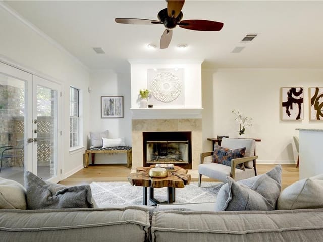 3906 Arbor Glen Way