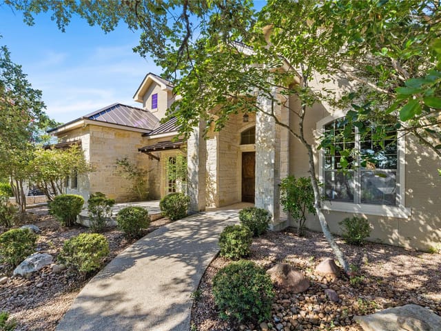 3907 Kite Dr