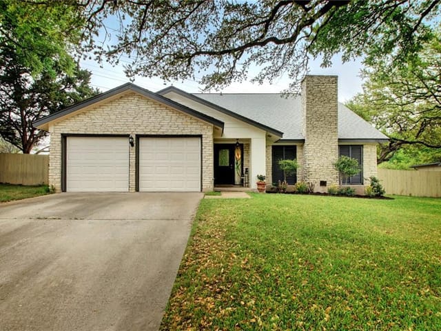 3908 Balcones Woods Dr
