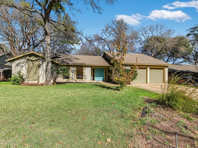 3908 Galacia DR