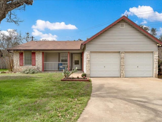 3908 Holt DR