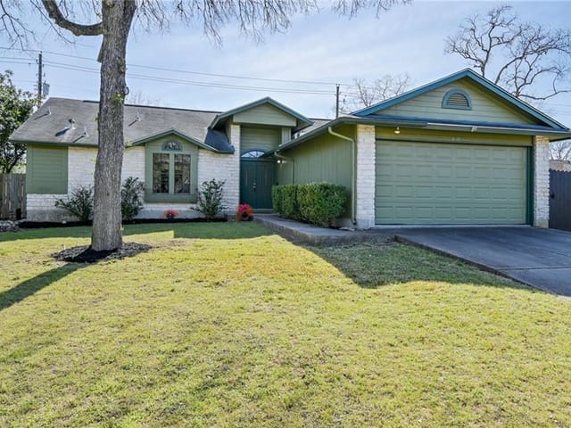 3909 Alexandria Dr