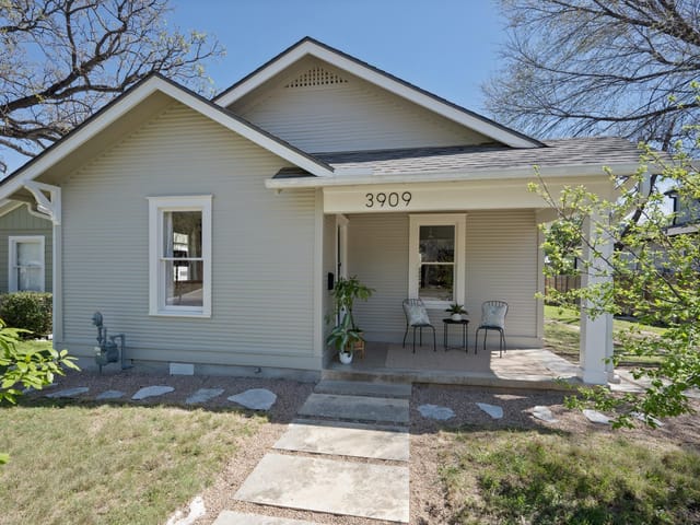 3909 Becker Ave