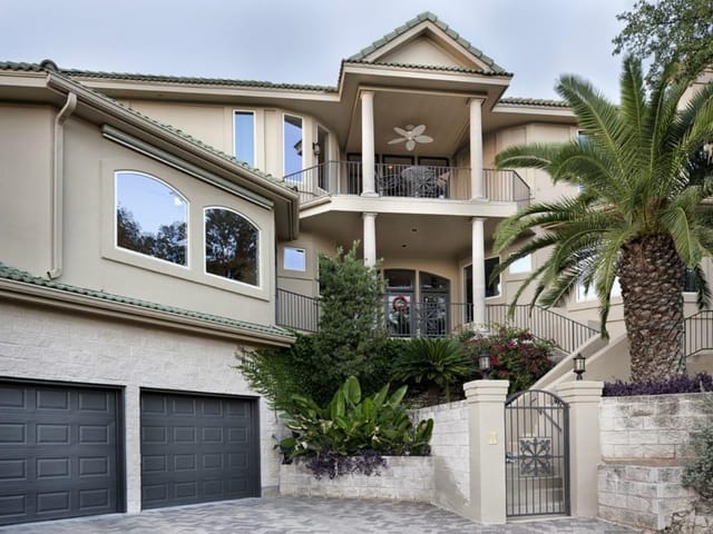 3909 Bonnell Dr