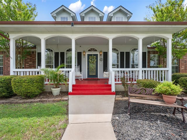 391 Liberty DR
