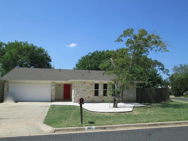3911 Cologne Ln