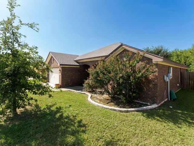 3911 Salt Fork DR