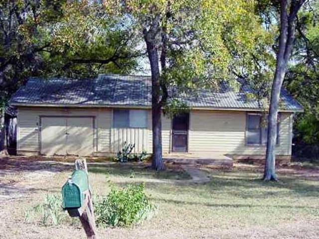 3911 VALLEY VIEW Rd