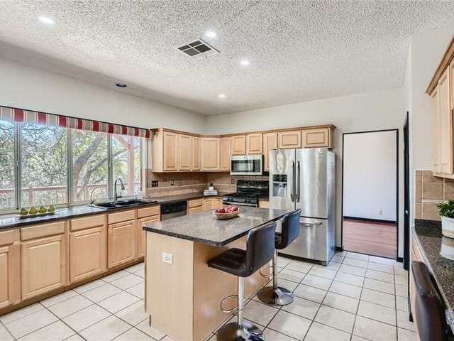 3914 Caney Creek Rd