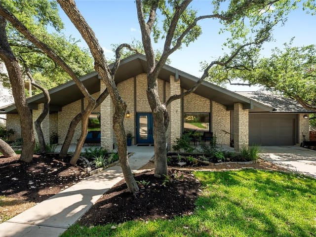 3914 Glengarry Dr