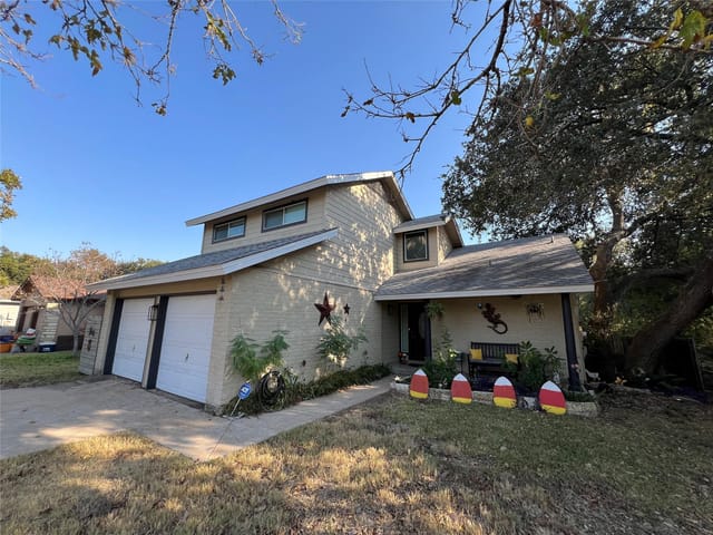 3915 Kandy Dr