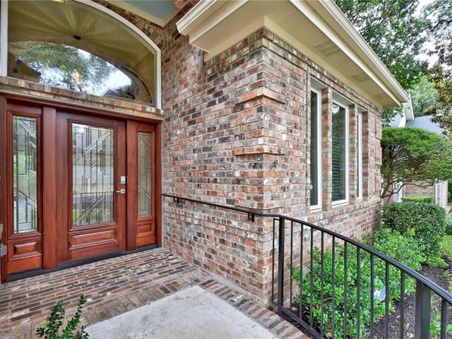 3916 Myrick Dr
