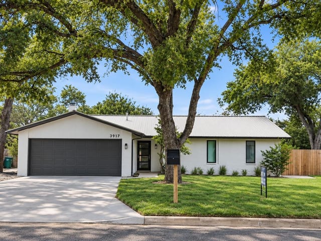 3917 Leafield DR