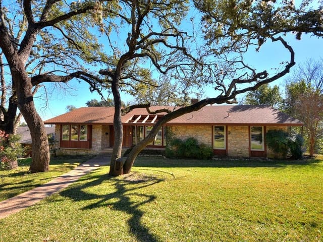 3917 Rockledge Dr