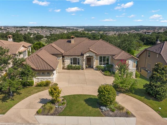 3917 Sugarloaf Dr