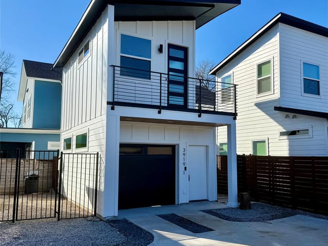 3919 E 16th #1 ST Unit #1