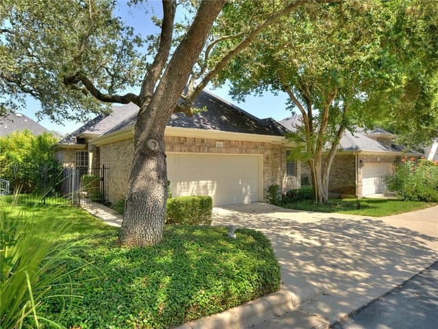 3920 Myrick Dr