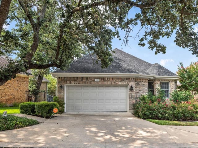3920 Myrick Dr