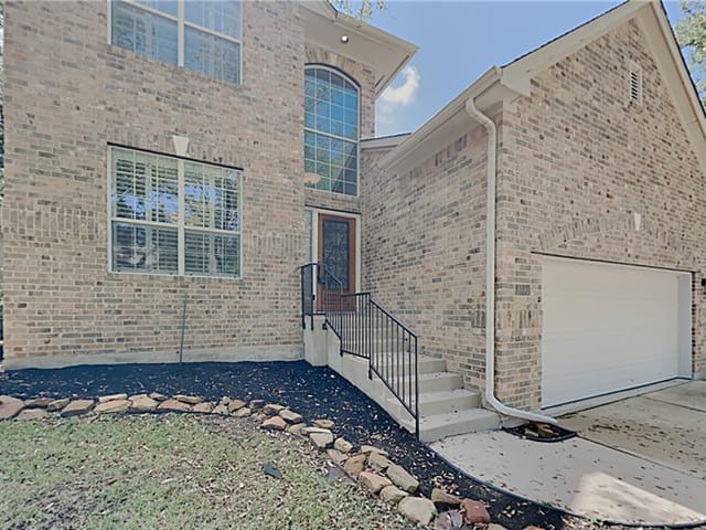 3922 Canyon Glen Cir