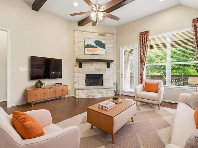 3928 Cole Valley LN