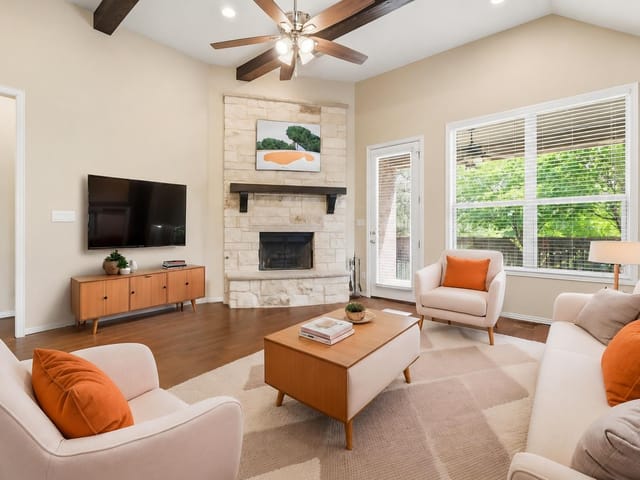 3928 Cole Valley LN
