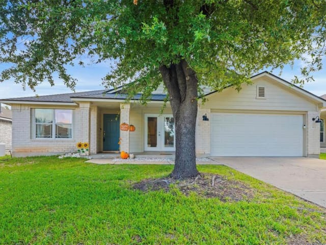 3933 Rolling Canyon TRL