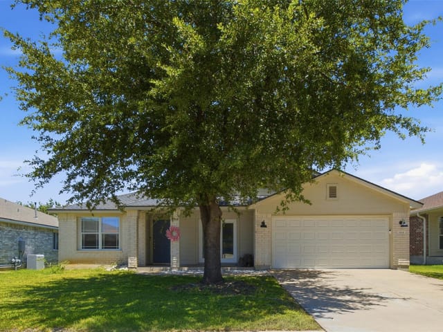 3933 Rolling Canyon TRL