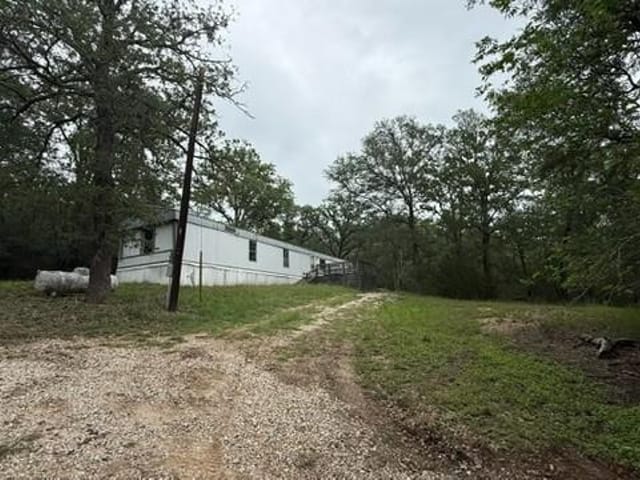 398 Laura LN