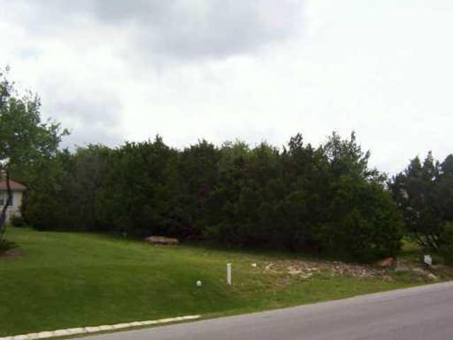 4 FALLING OAKS TRL