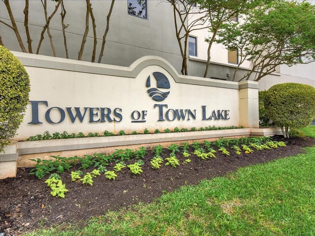 40 N Interstate 35 Fwy Unit #5D4