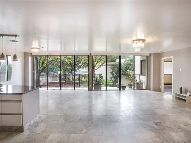 40 N Interstate 35 Hwy Unit #2D4