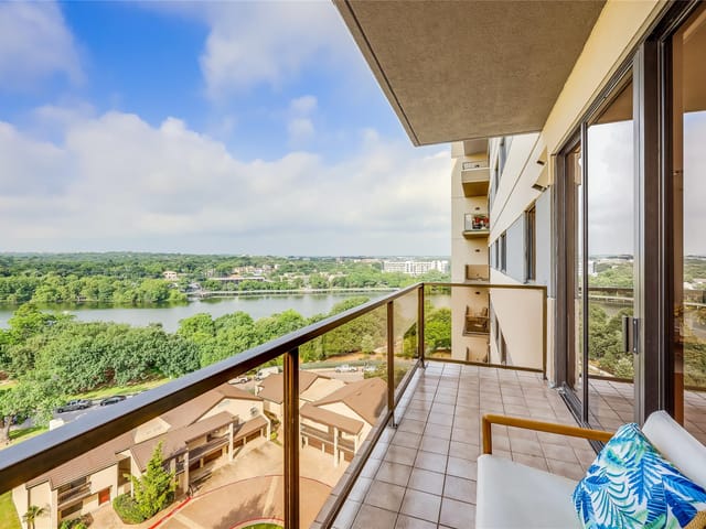 40 N Interstate 35 Unit #10B1