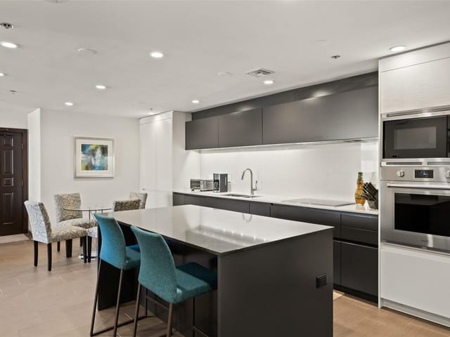 40 N Interstate 35 Unit #2C1