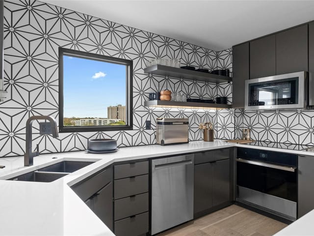 40 N Interstate 35 Unit #8D2