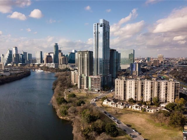 40 N Interstate 35 Unit #9C2