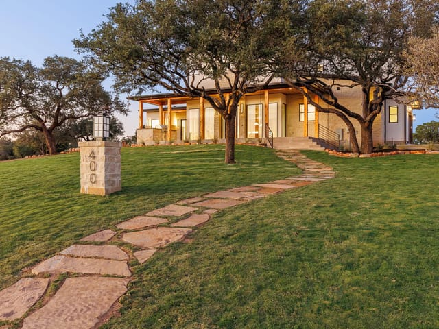 400 Emerald Way