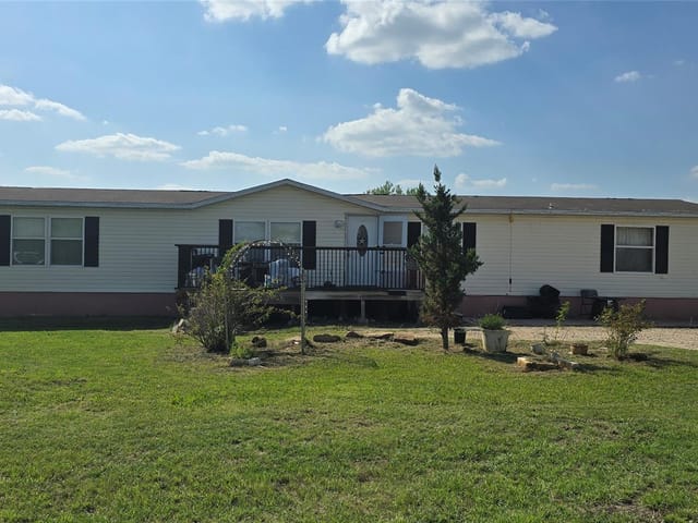 400  Hazelnut Dr