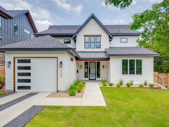 400 Krebs LN