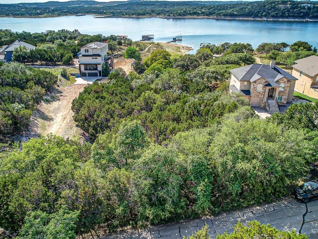 400 Lakefront DR