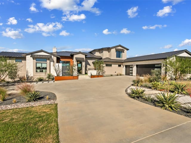 400 Medlin Creek LOOP