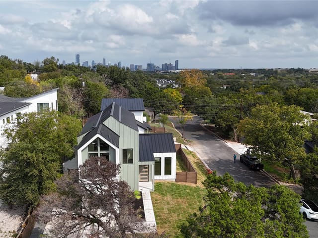 400 Post Road Dr