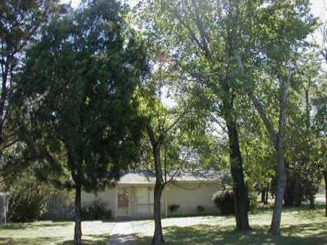 400 Powell Cir